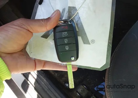 2016 Kia Soul z USA, uszkodzony, nr VIN KNDJN2A21G7829162